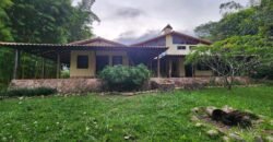 Aluga-se Casa Ampla no Morrão Semi Mobiliada  – Alto Paraíso de Goiás