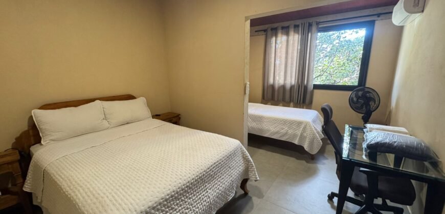 Vende-se Linda Casa – Bairro Eldorado – Alto Paraíso de Goiás