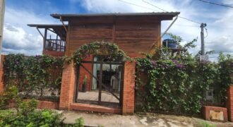 🏡 ALUGA-SE CASA COM VISTA – BAIRRO ELDORADO | ALTO PARAÍSO DE GOIÁS