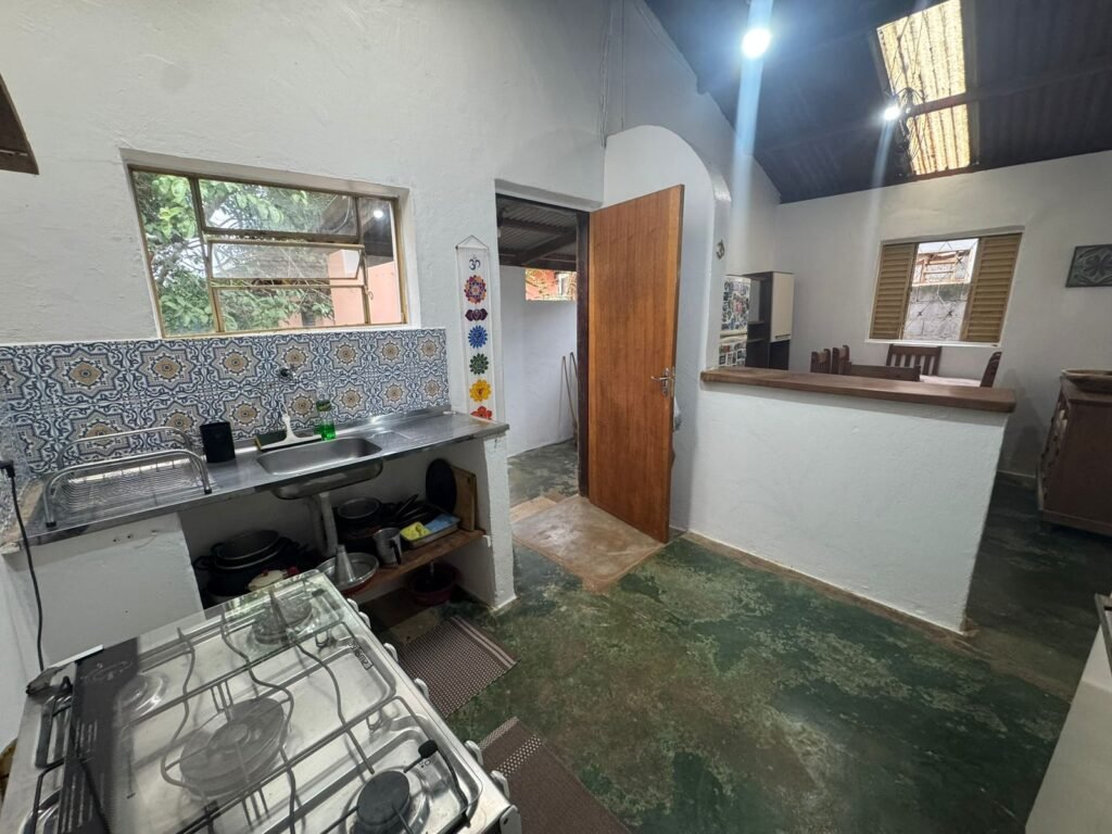 Vende Casa – Bem Localizada – Monte Sinai – Alto Paraíso de Goiás
