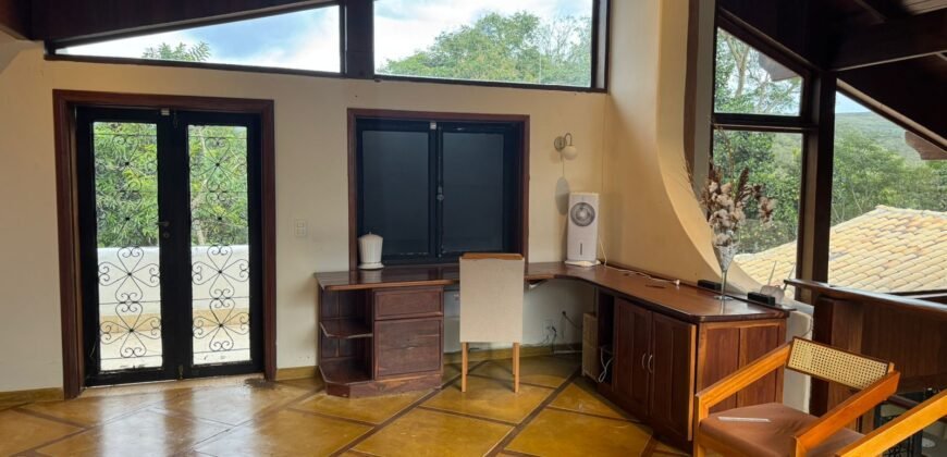 Aluga-se Casa Ampla no Morrão Semi Mobiliada  – Alto Paraíso de Goiás