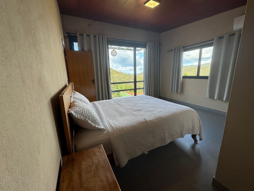 Vende-se Linda Casa – Bairro Eldorado – Alto Paraíso de Goiás