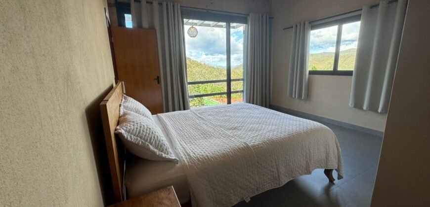 Vende-se Linda Casa – Bairro Eldorado – Alto Paraíso de Goiás