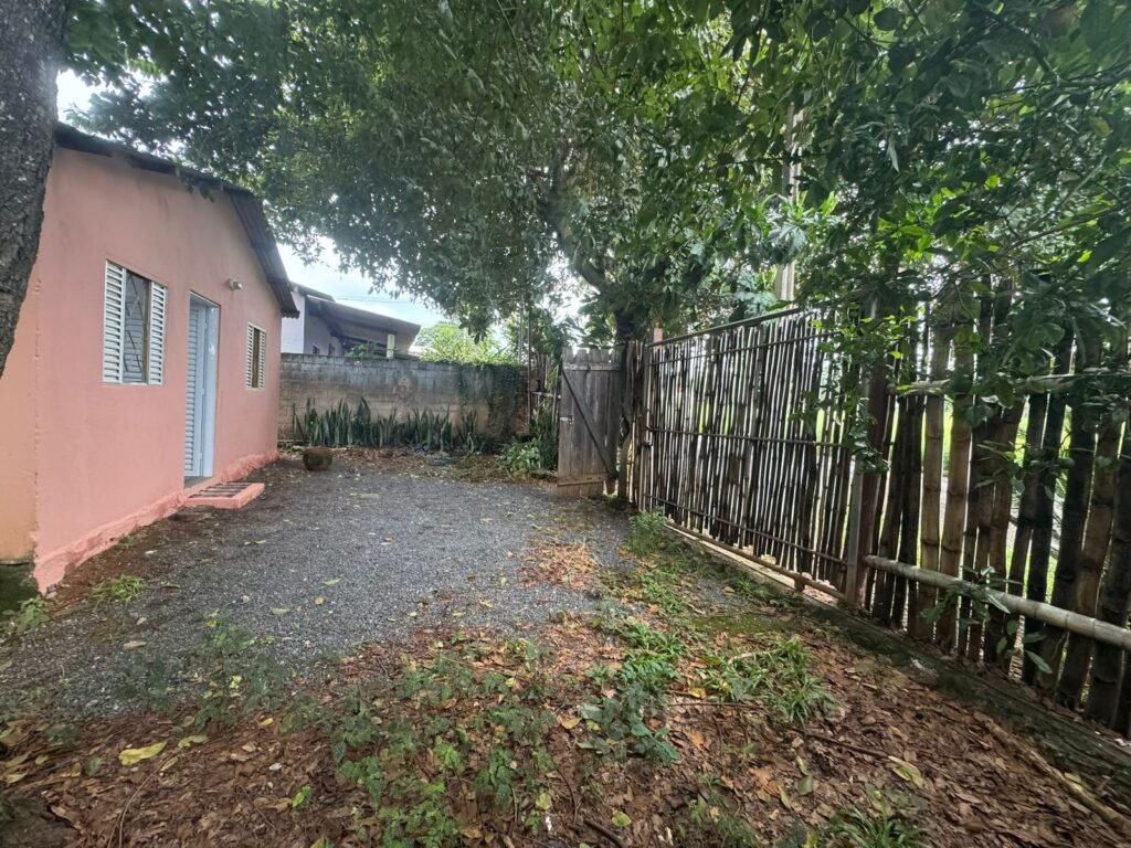 Vende Casa – Bem Localizada – Monte Sinai – Alto Paraíso de Goiás