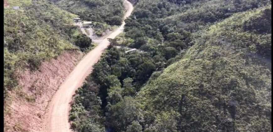 Gleba de 12ha, 3 km de Alto Paraíso sentido Moinho