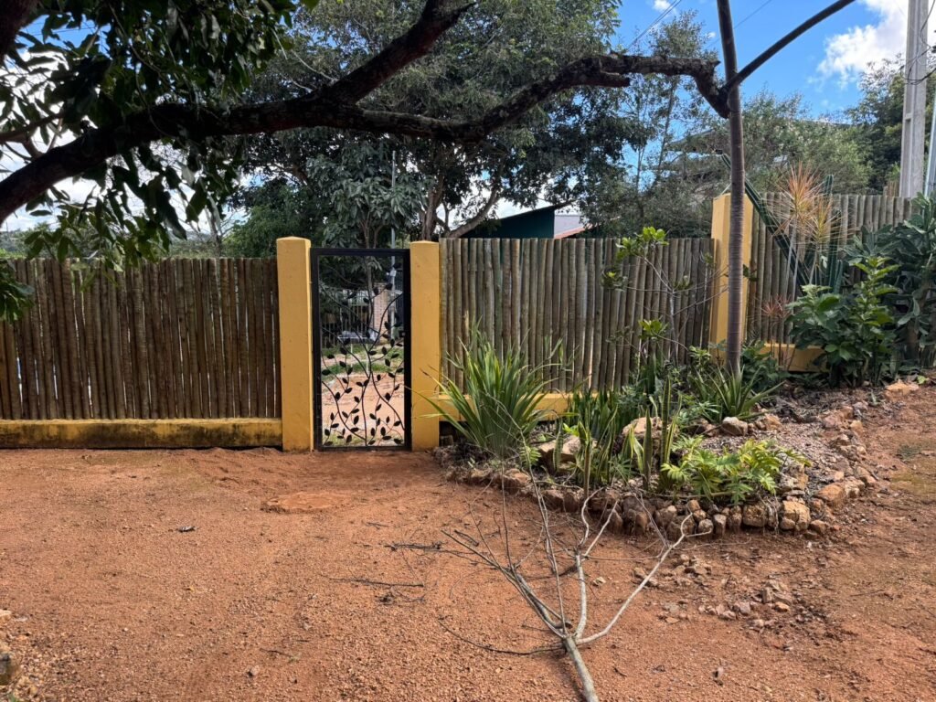 Vende-se Linda Casa – Bairro Eldorado – Alto Paraíso de Goiás