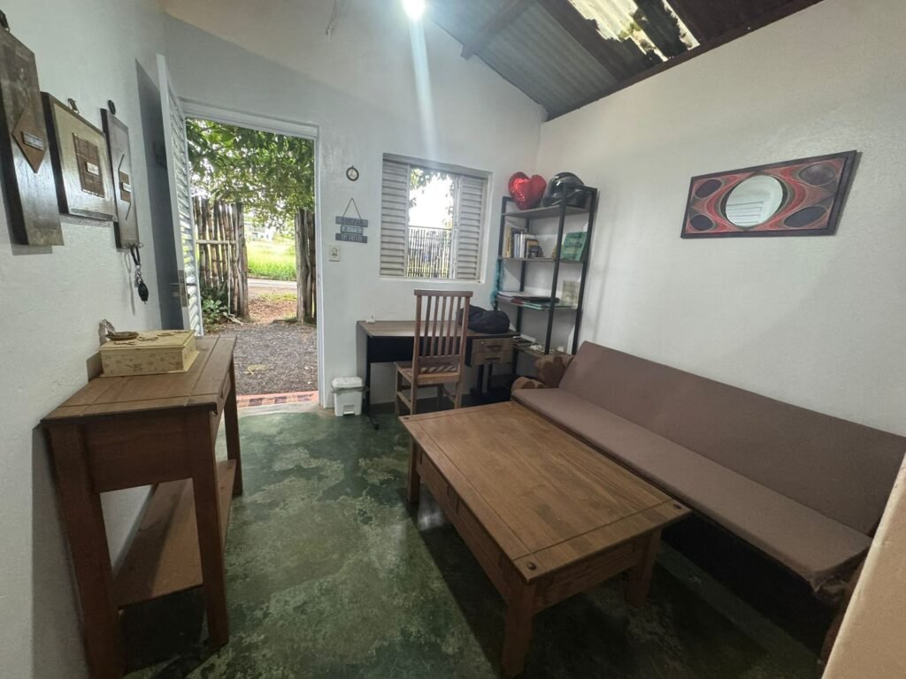 Vende Casa – Bem Localizada – Monte Sinai – Alto Paraíso de Goiás