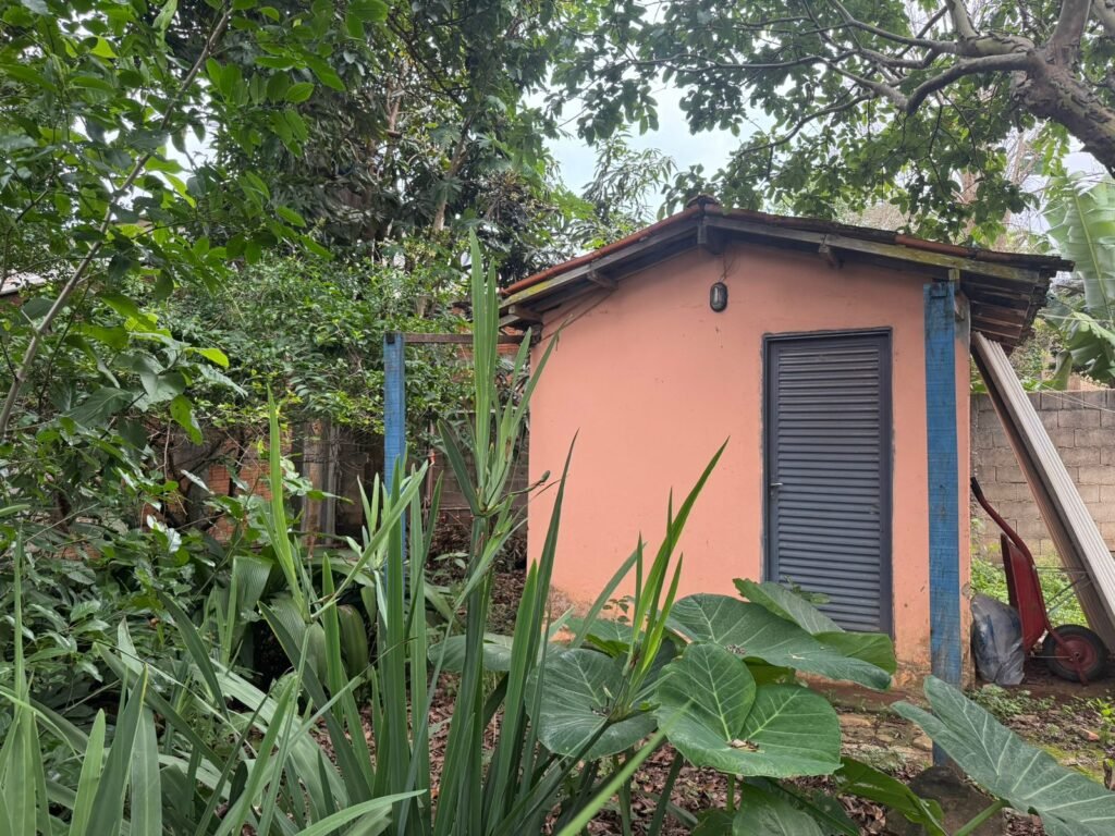 Vende Casa – Bem Localizada – Monte Sinai – Alto Paraíso de Goiás