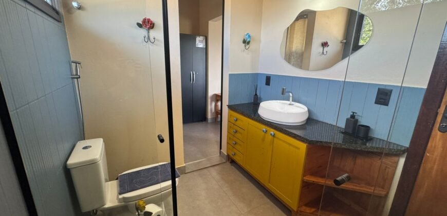 Vende-se Linda Casa – Bairro Eldorado – Alto Paraíso de Goiás