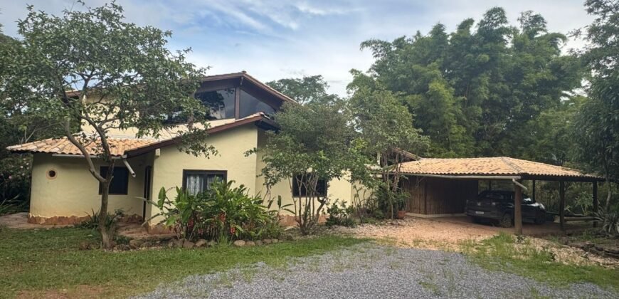 Aluga-se Casa Ampla no Morrão Semi Mobiliada  – Alto Paraíso de Goiás