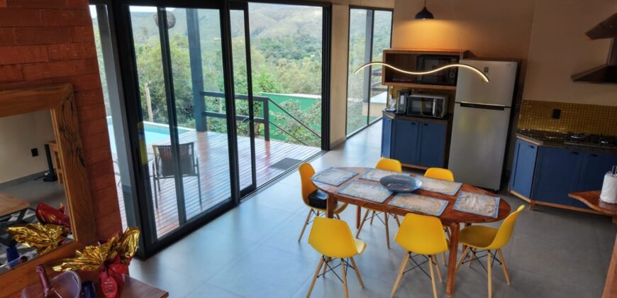 Vende-se Linda Casa – Bairro Eldorado – Alto Paraíso de Goiás