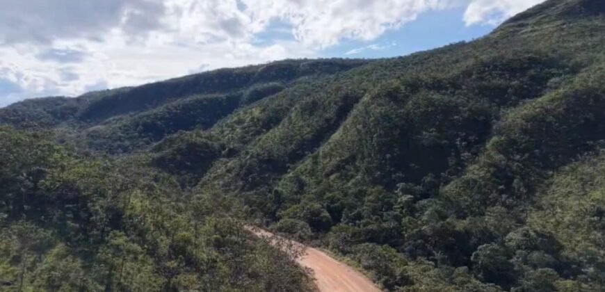 Gleba de 12ha, 3 km de Alto Paraíso sentido Moinho