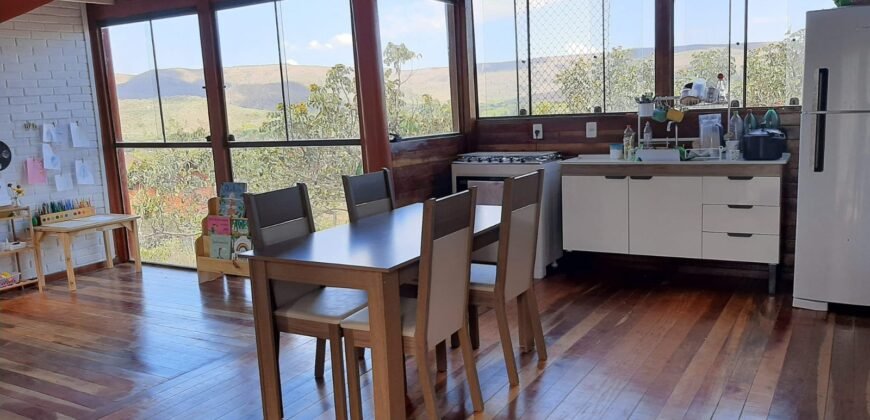 🏡 ALUGA-SE CASA COM VISTA – BAIRRO ELDORADO | ALTO PARAÍSO DE GOIÁS
