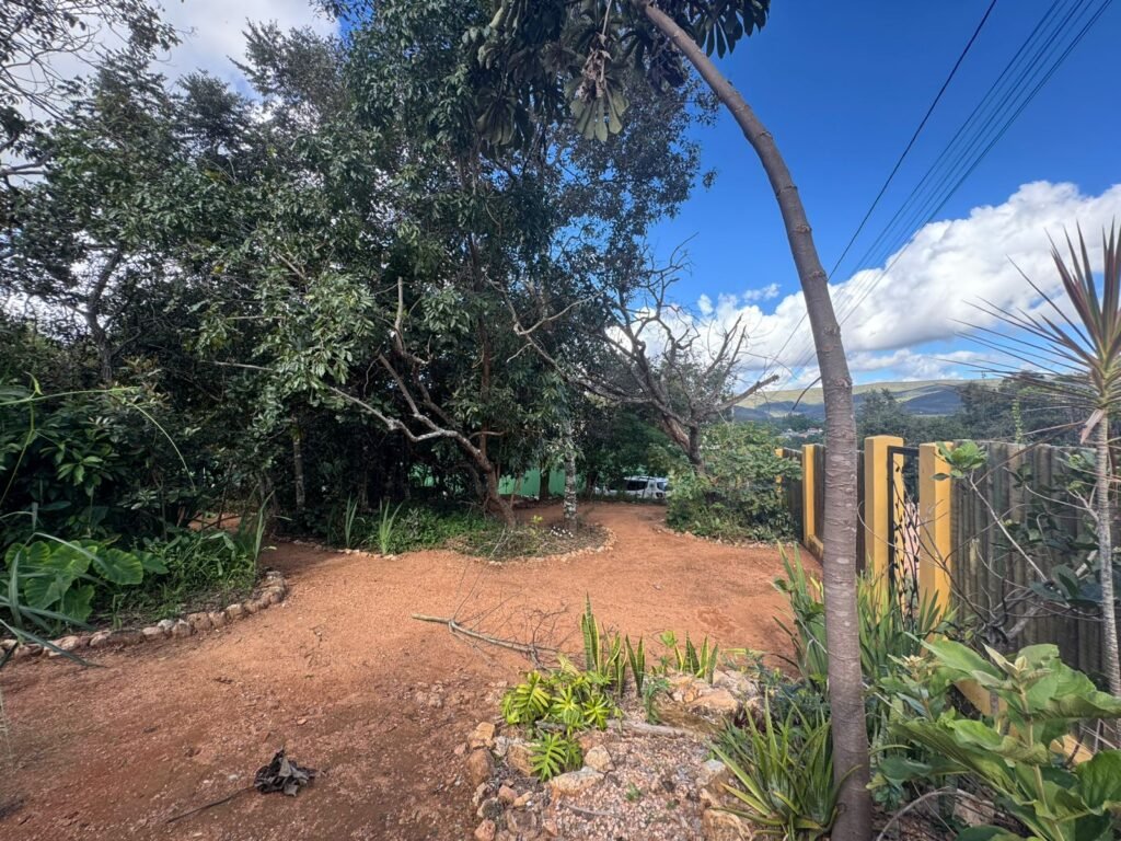 Vende-se Linda Casa – Bairro Eldorado – Alto Paraíso de Goiás