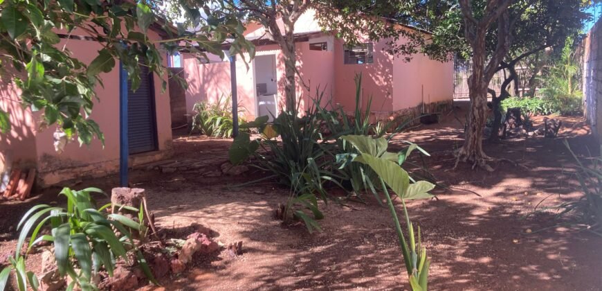 Vende Casa – Bem Localizada – Monte Sinai – Alto Paraíso de Goiás