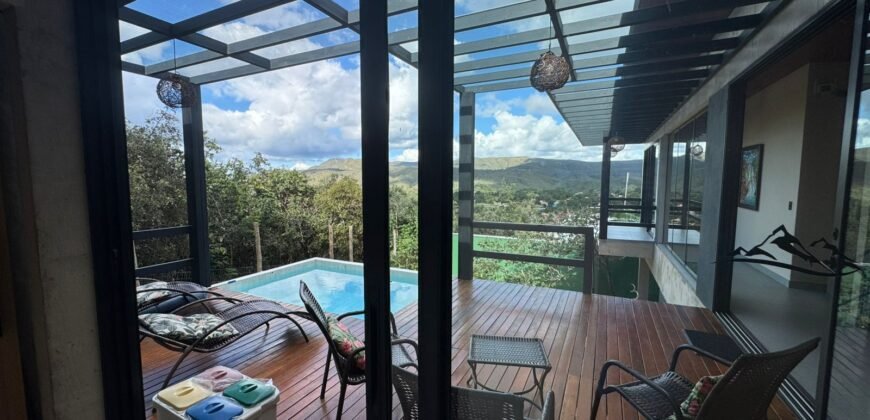 Vende-se Linda Casa – Bairro Eldorado – Alto Paraíso de Goiás