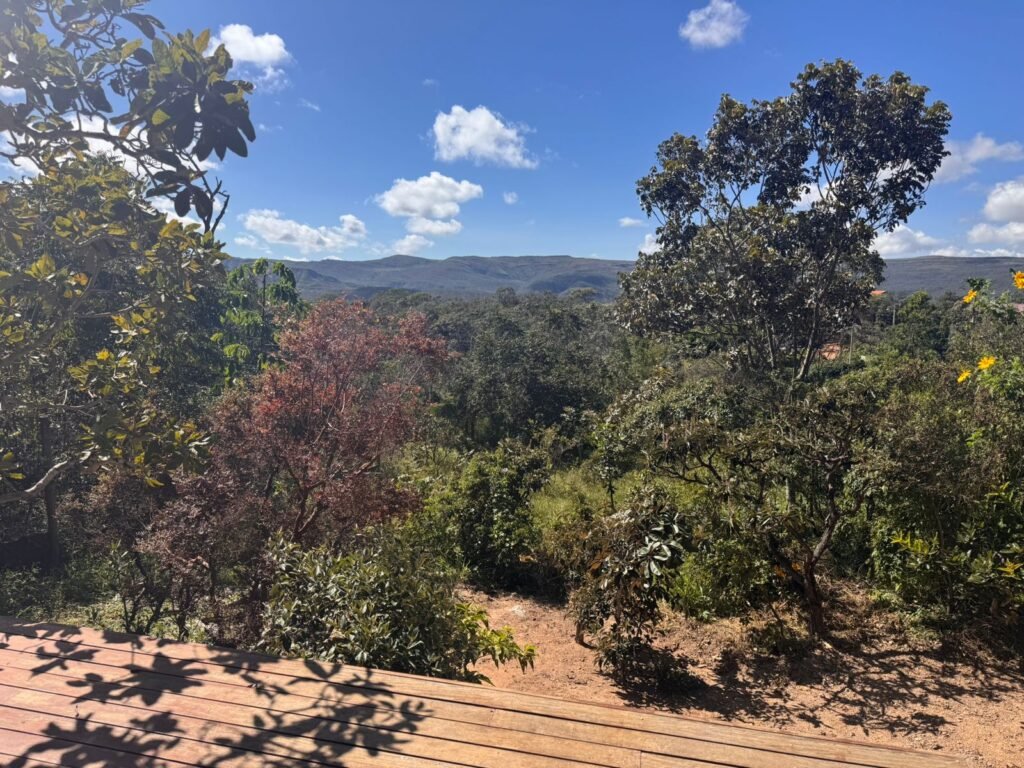 Chale + Lote 1.049m2 – Vista Permanete -Eldorado – Alto Paraíso de Goiás