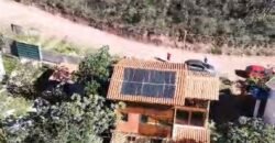 Vende-se Linda Casa com Maravilhosa Vista em Alto Paraíso de Goiás Vende-se Linda Casa com Maravilhosa Vista em Alto Paraíso de Goiás