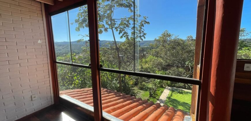 Linda Casa com Maravilhosa Vista em Alto Paraíso de Goiás
