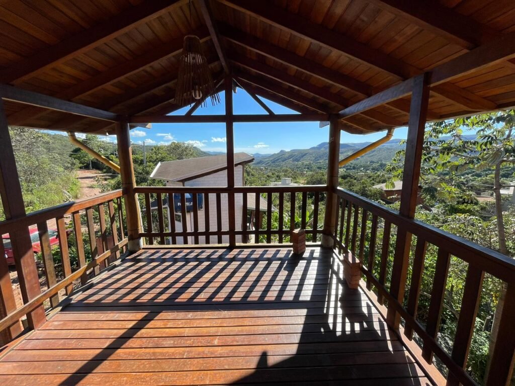 Vende-se Linda Casa com Maravilhosa Vista em Alto Paraíso de Goiás