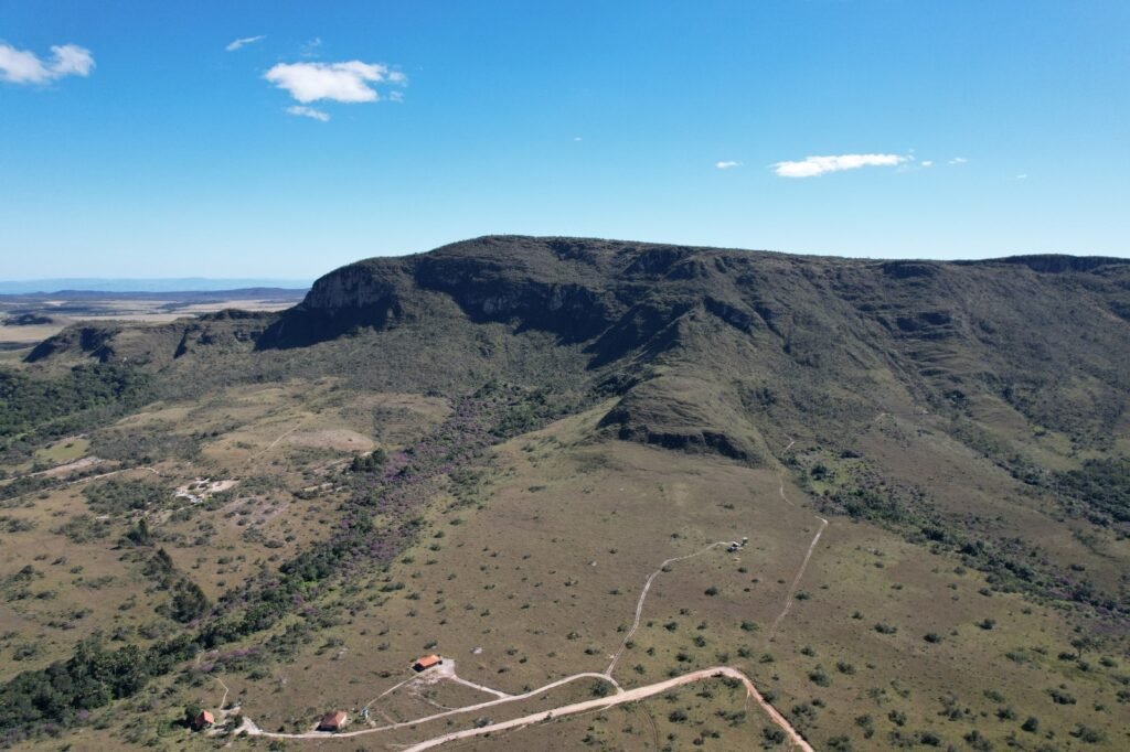 Chácara 4ha – 16km sentido São Jorge – Morro da Baleia -Chapada dos Veadeiros – 100% escriturado