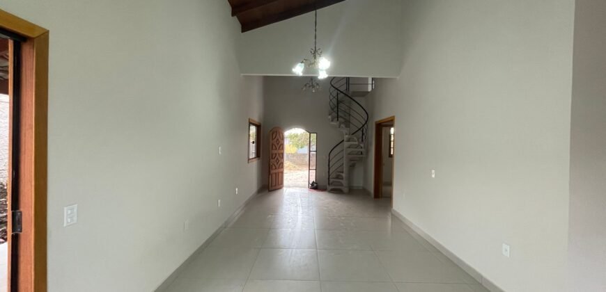 Aluga-se Casa com 3 Quartos – Alto Paraíso de Goiás