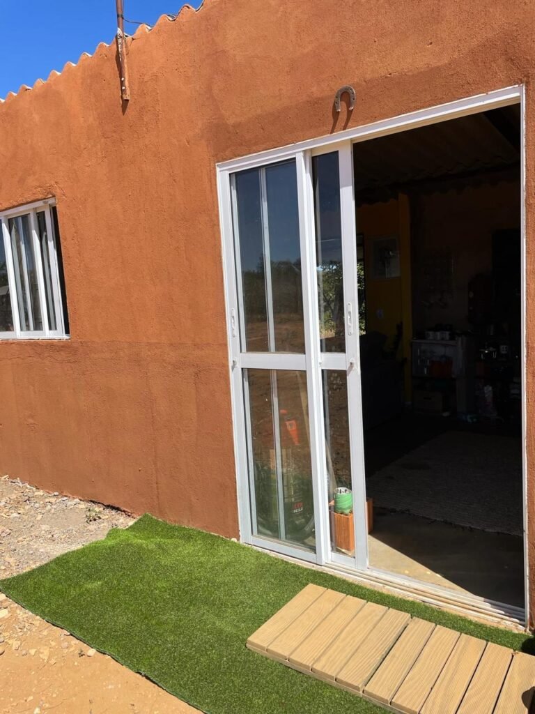 Vendo ou troco Chácara 5ha na Chapada, Alto paraíso (Couros) casa pronta | Oportunidade