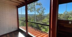 Linda Casa com Maravilhosa Vista em Alto Paraíso de Goiás Linda Casa com Maravilhosa Vista em Alto Paraíso de Goiás