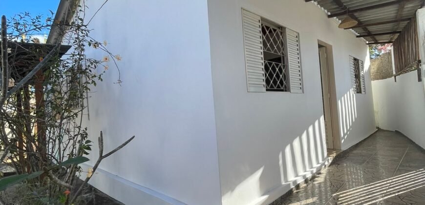 Aluga-se Casa com 2 quartos – Alto Paraíso de Goiás