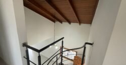 Aluga-se Casa com 3 Quartos – Alto Paraíso de Goiás Aluga-se Casa com 3 Quartos – Alto Paraíso de Goiás