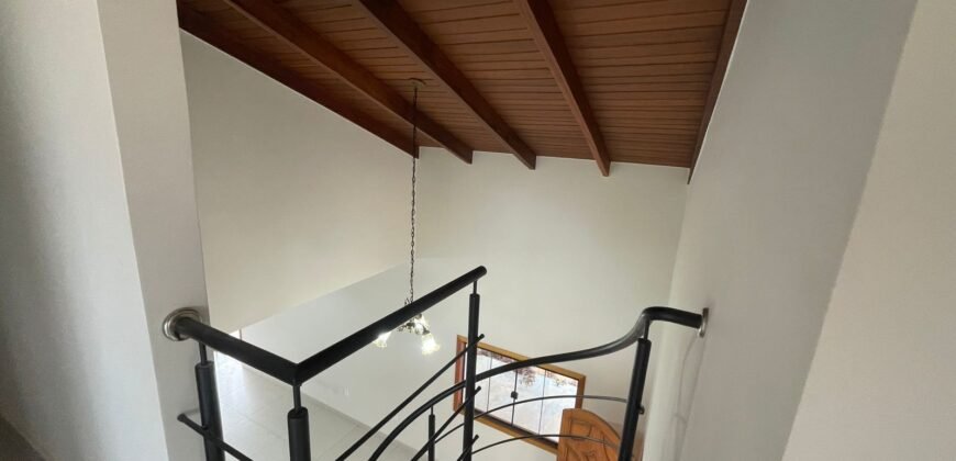 Aluga-se Casa com 3 Quartos – Alto Paraíso de Goiás