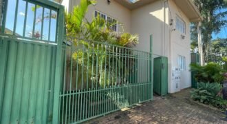 Aluga-se Prédio Comercial em Excelente Localização Aluga-se Prédio Comercial em Excelente Localização