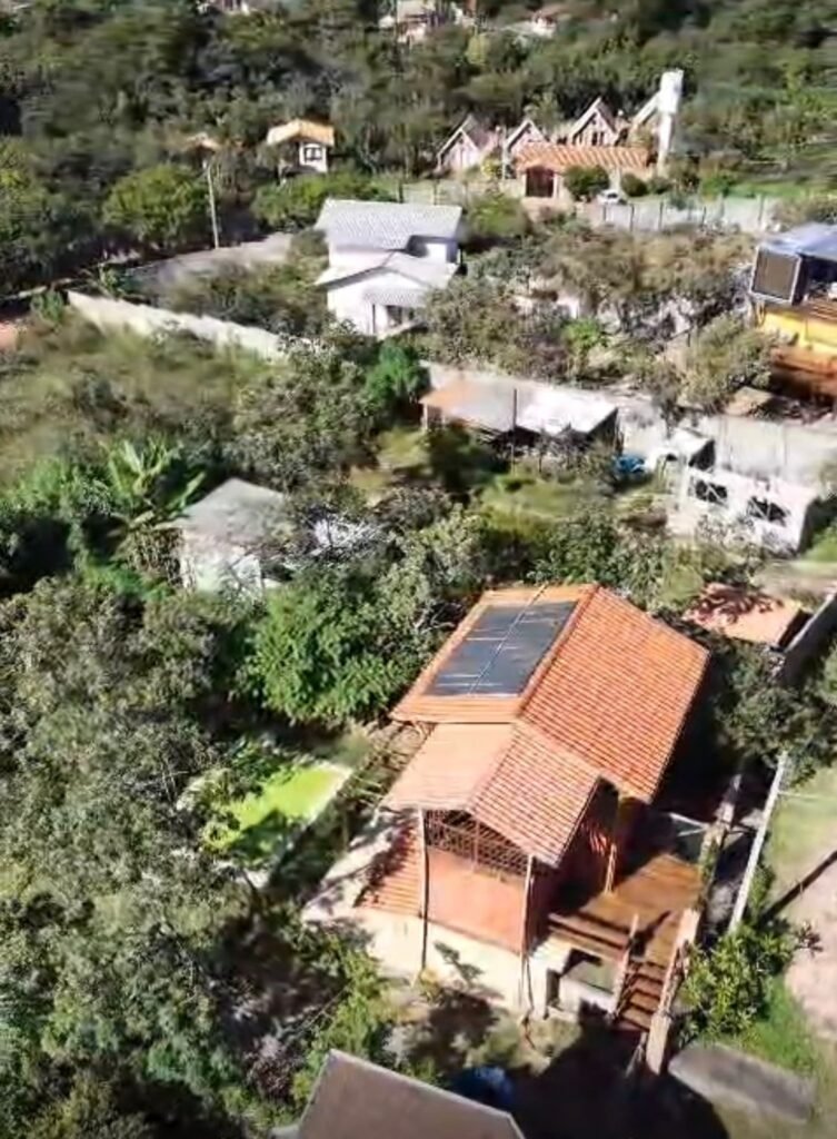 Vende-se Linda Casa com Maravilhosa Vista em Alto Paraíso de Goiás