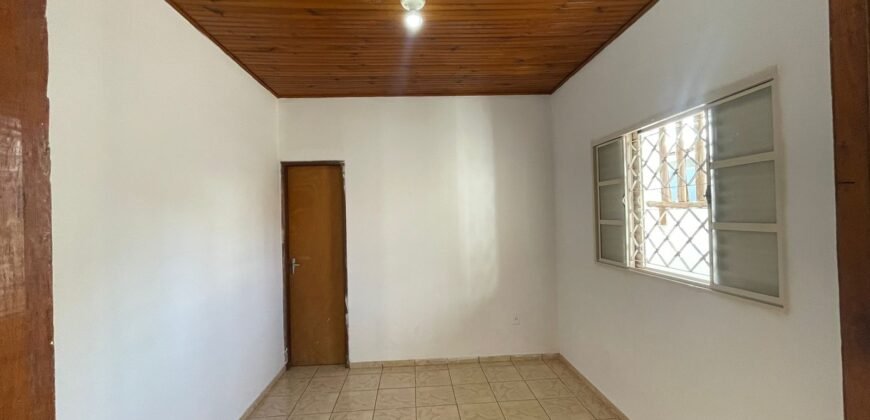 Aluga-se Casa com 2 quartos – Alto Paraíso de Goiás