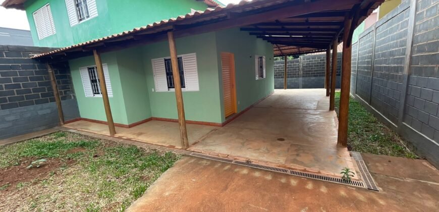 Aluga-se Sobrado  – Com 2 Quartos – Alto Paraiso de Goiás