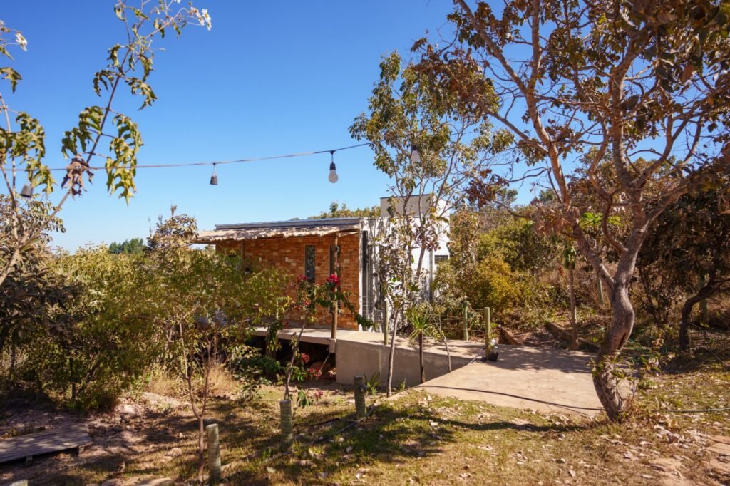 🌿 Vende-se Casa com Vista Permanente + Terreno de 1.005m² no Eldorado 2