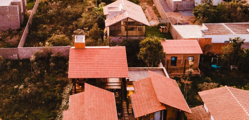 Vende-se Casa + 3 Chalés Encantador, em Alto Paraíso de Goiás