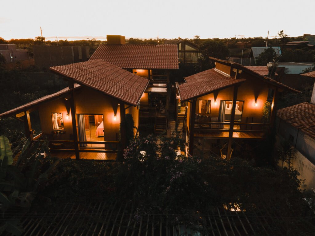 Vende-se Casa + 3 Chalés Encantador, em Alto Paraíso de Goiás