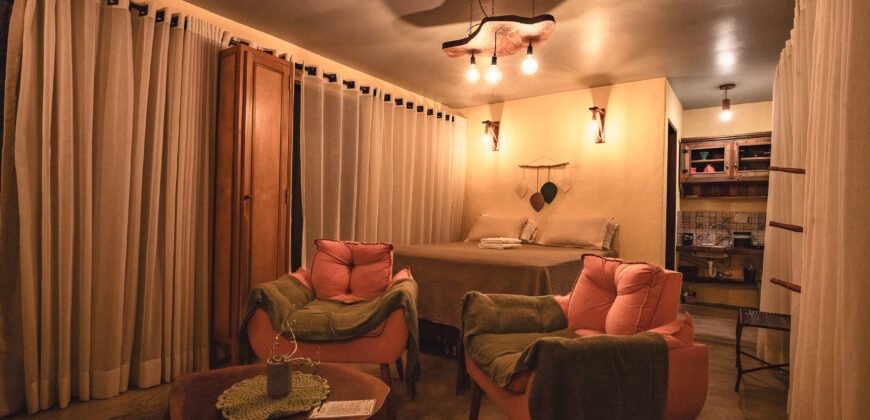 Vende-se Casa + 3 Chalés Encantador, em Alto Paraíso de Goiás