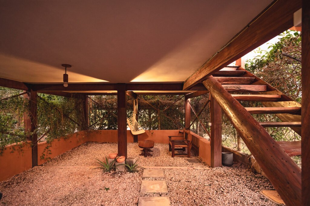 Vende-se Casa + 3 Chalés Encantador, em Alto Paraíso de Goiás