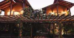 Vende-se Casa + 3 Chalés Encantador, em Alto Paraíso de Goiás