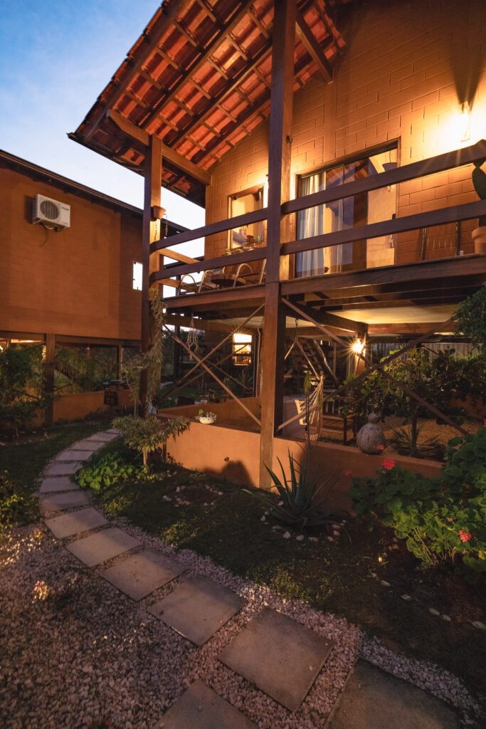 Vende-se Casa + 3 Chalés Encantador, em Alto Paraíso de Goiás
