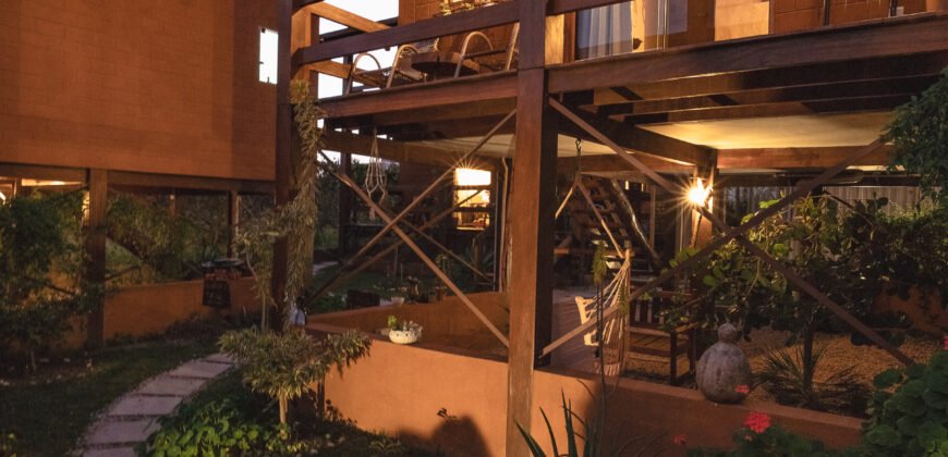 Vende-se Casa + 3 Chalés Encantador, em Alto Paraíso de Goiás