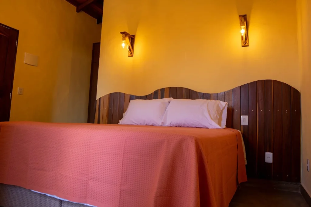 Vende-se Casa + 3 Chalés Encantador, em Alto Paraíso de Goiás