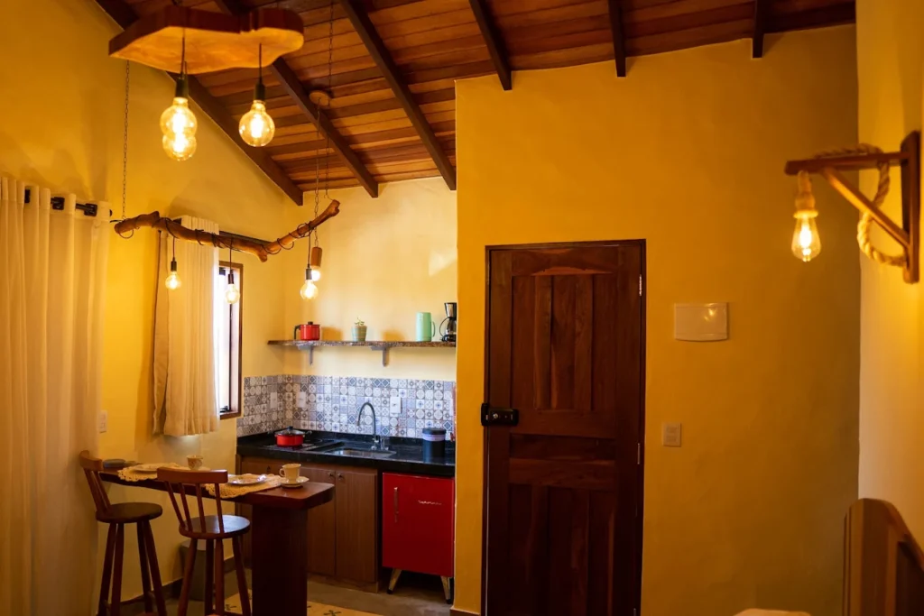 Vende-se Casa + 3 Chalés Encantador, em Alto Paraíso de Goiás
