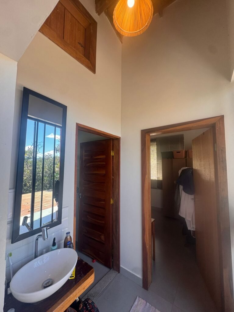 Chale + Lote 1.049m2 – Vista Permanete -Eldorado – Alto Paraíso de Goiás