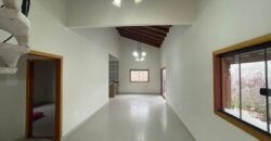 Aluga-se Casa com 3 Quartos – Alto Paraíso de Goiás Aluga-se Casa com 3 Quartos – Alto Paraíso de Goiás