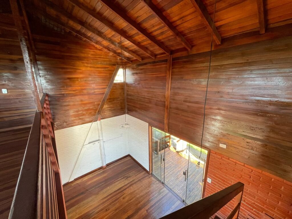 Vende-se Linda Casa com Maravilhosa Vista em Alto Paraíso de Goiás