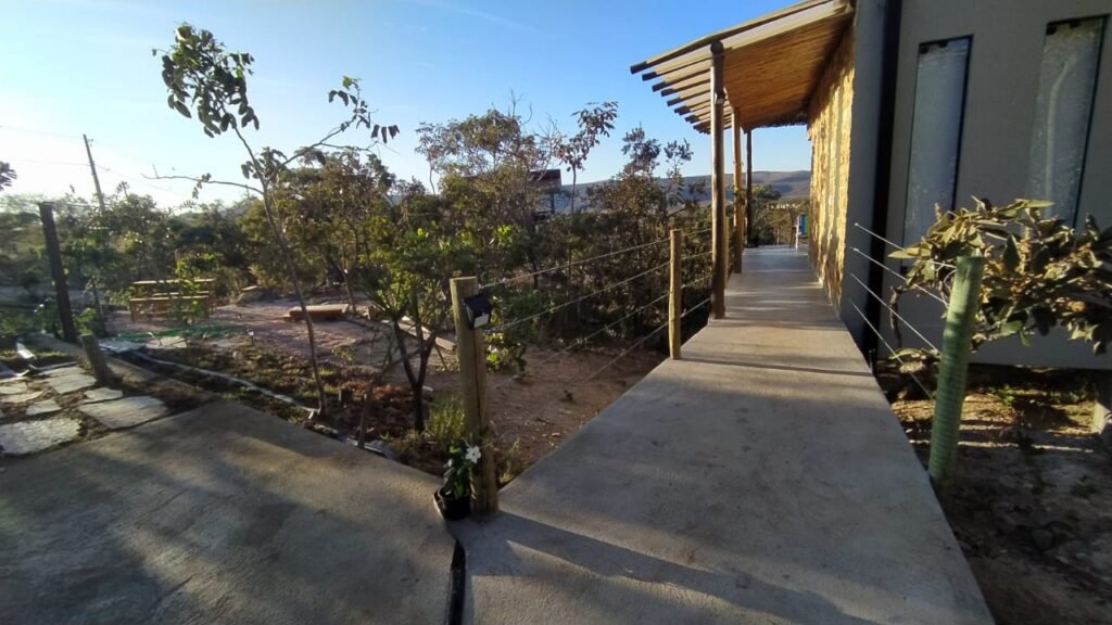 🌿 Vende-se Casa com Vista Permanente + Terreno de 1.005m² no Eldorado 2