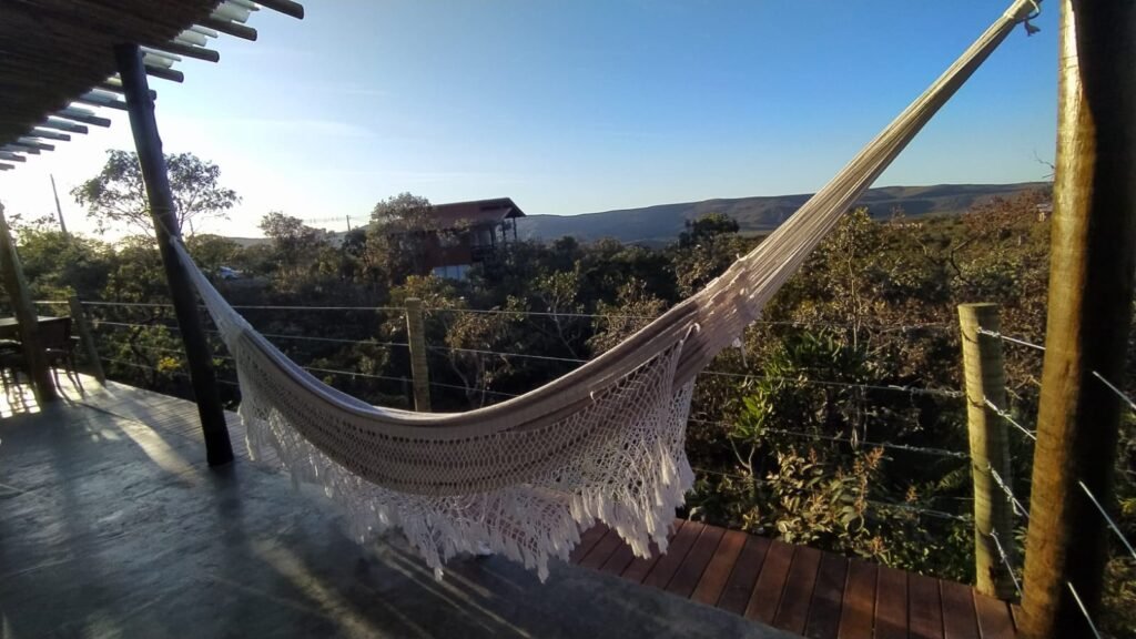 🌿 Vende-se Casa com Vista Permanente + Terreno de 1.005m² no Eldorado 2